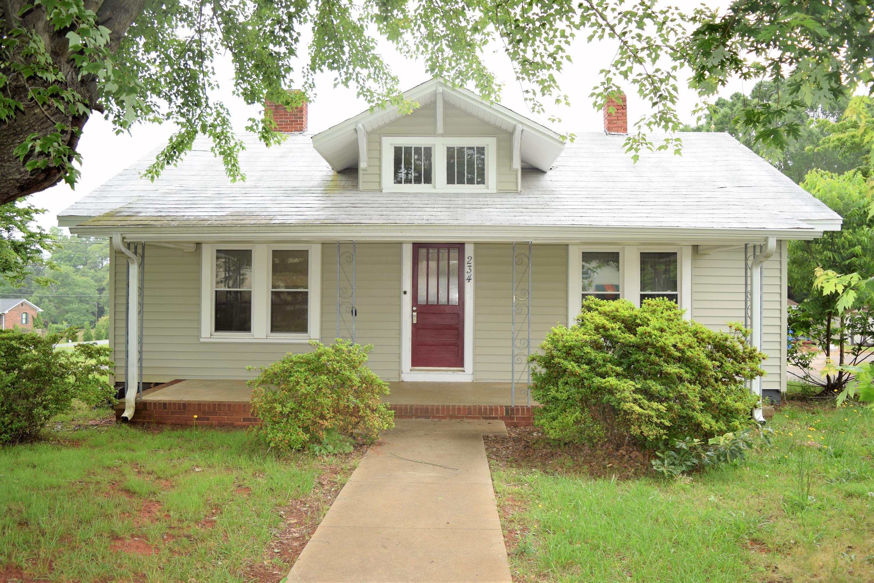 234 North Eastway Drive
